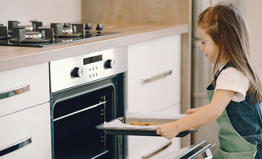 Tips Saat Memanggang Kue dengan Oven Listrik